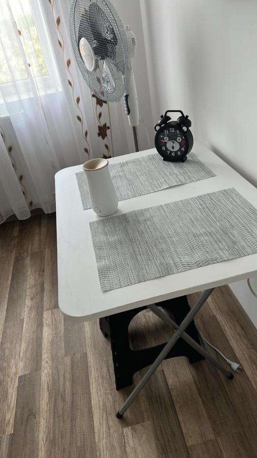 Apartament Cu 2 Dormitoare - Madalina Corabia Eksteriør bilde